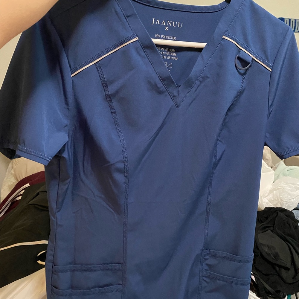 COPY - Jaanuu scrub set